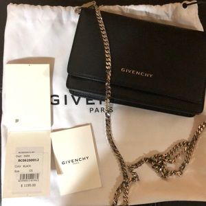 GIVENCHY WOC (wallet-on-chain) 💯 % AUTHENTIC!!